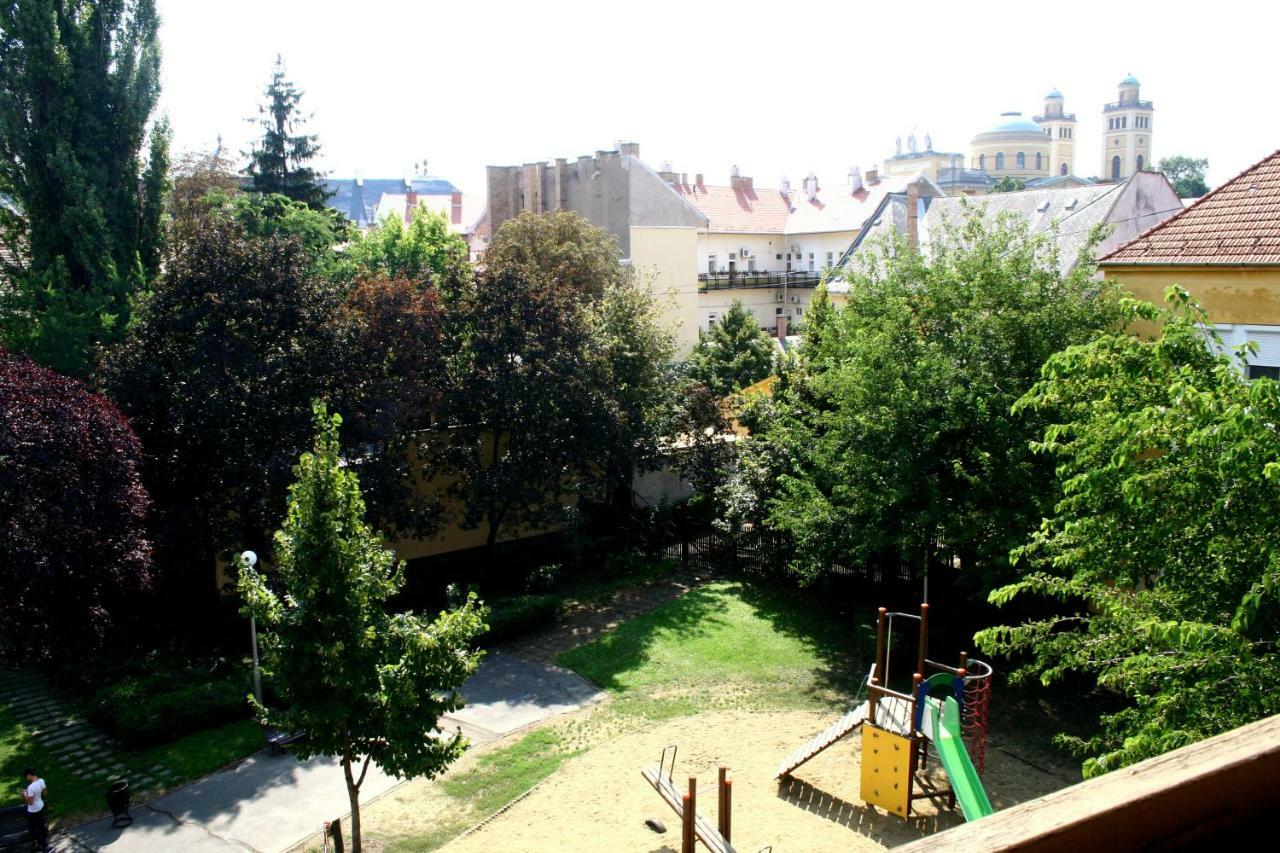 F&M Apartman Eger Exterior foto